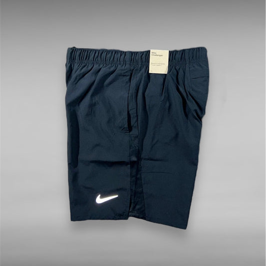 NIKE 7” CHALLENGER SHORTS - BLACK