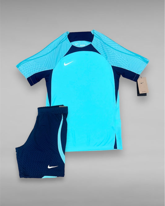 NIKE STRIKE SET - TURQUOISE